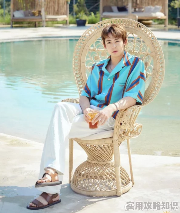 美女被男人桶爽免费网站，最新动态：网友热议这部影片的剧情与演员表现，引发广泛关注和讨论