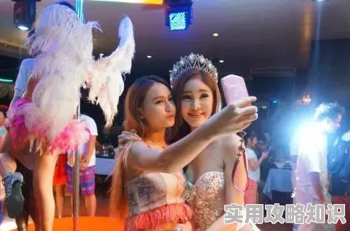 亚洲欧美人妖另类激情综合区：全球性别认同与文化交融的新趋势引发热议，探讨多元化的社会接受度与挑战